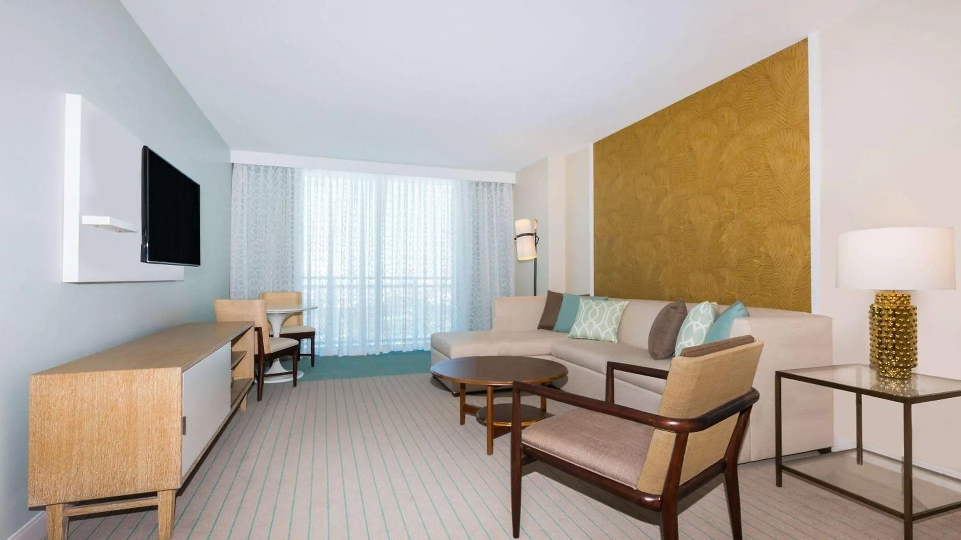 Wyndham Grand Clearwater Beach 4*,